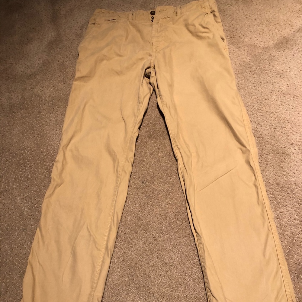 Men’s khakis american eagle